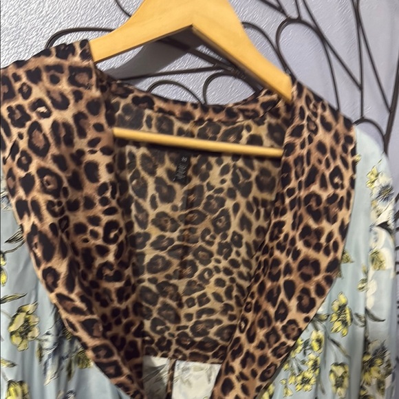 White House Black Market Leopard Print Jacket - Picture 4 of 5